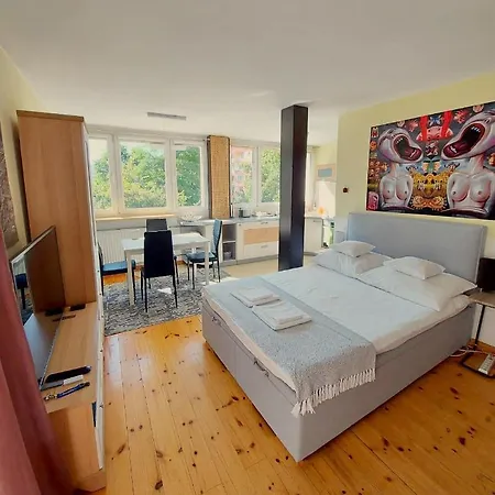 Apartment Sunroom *